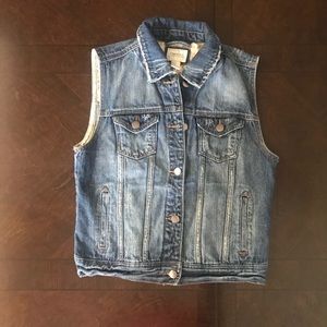 Forever 21 size small jean jacket vest